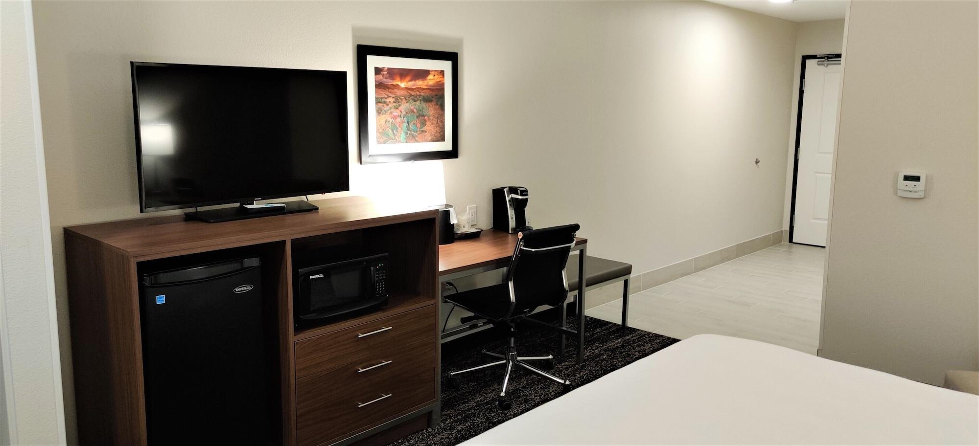 Best Western Plus Coachella Valley Inn & Suites Cathedral City Exterior photo