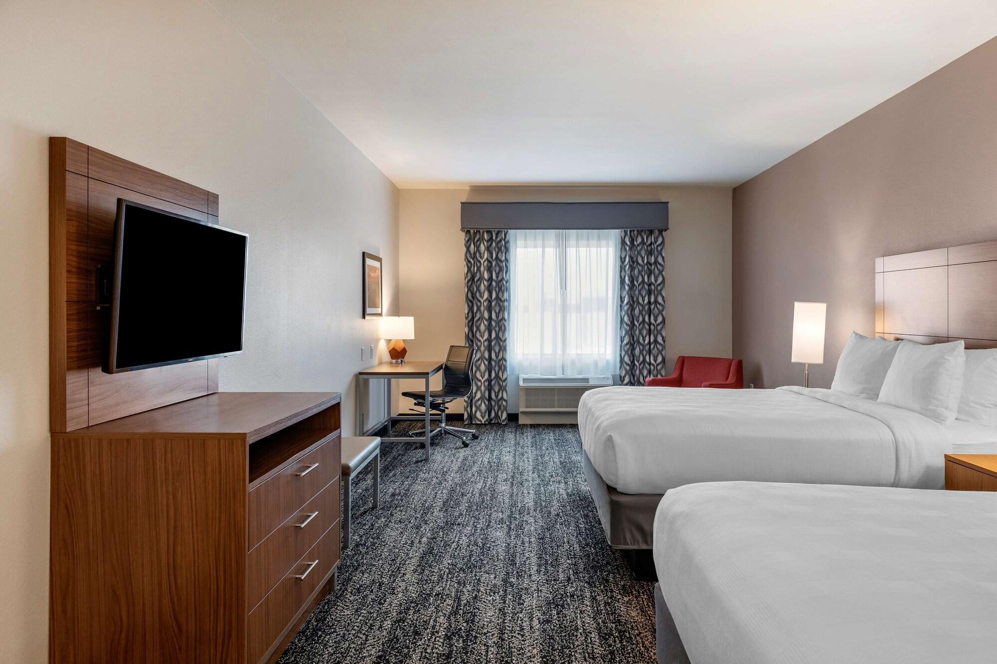 Best Western Plus Coachella Valley Inn & Suites Cathedral City Exterior photo