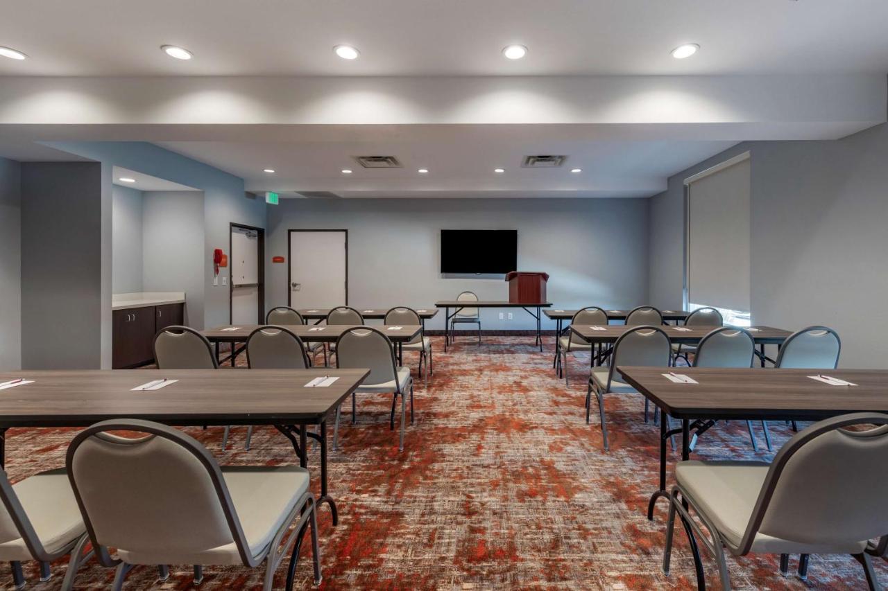 Best Western Plus Coachella Valley Inn & Suites Cathedral City Exterior photo